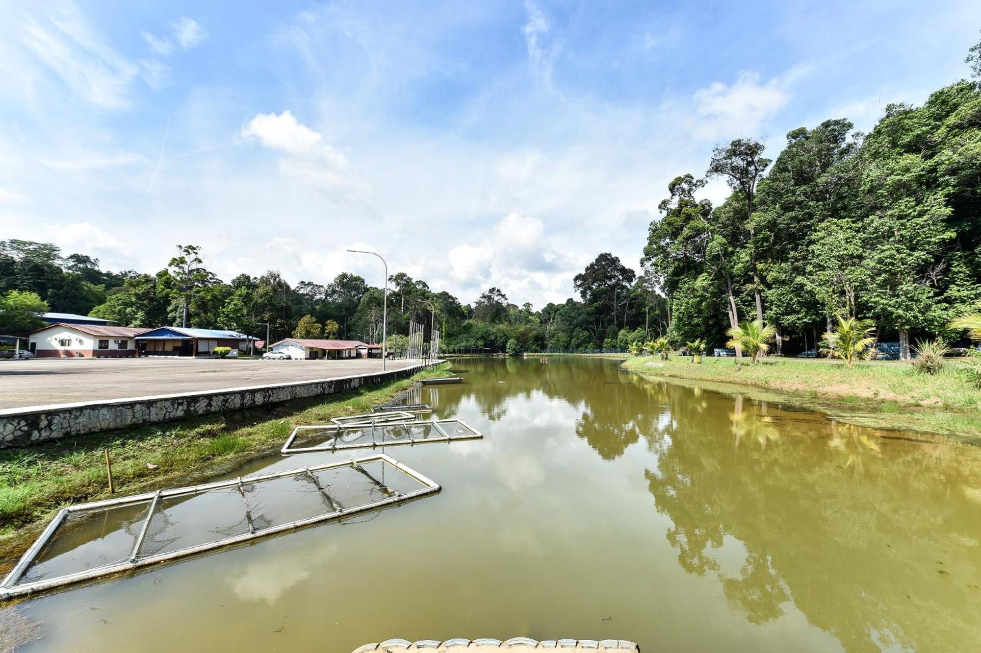 Usima Forest Resort Ayer Keroh Exterior photo