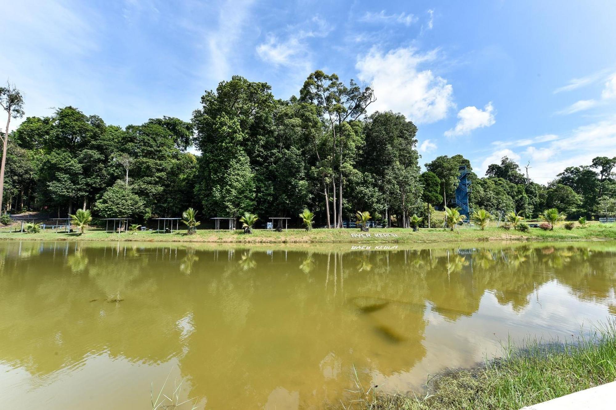 Usima Forest Resort Ayer Keroh Exterior photo
